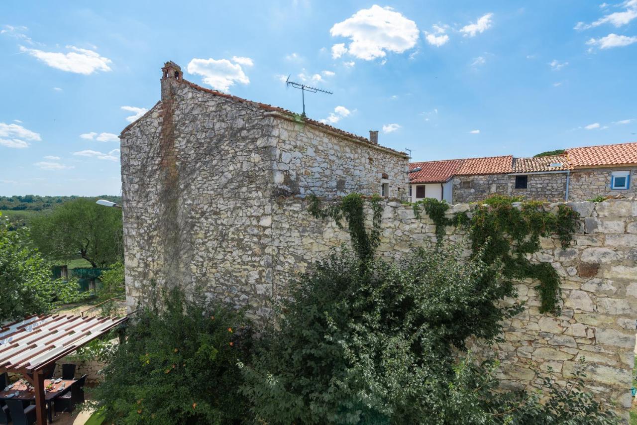 The Village Novigrad  Bagian luar foto