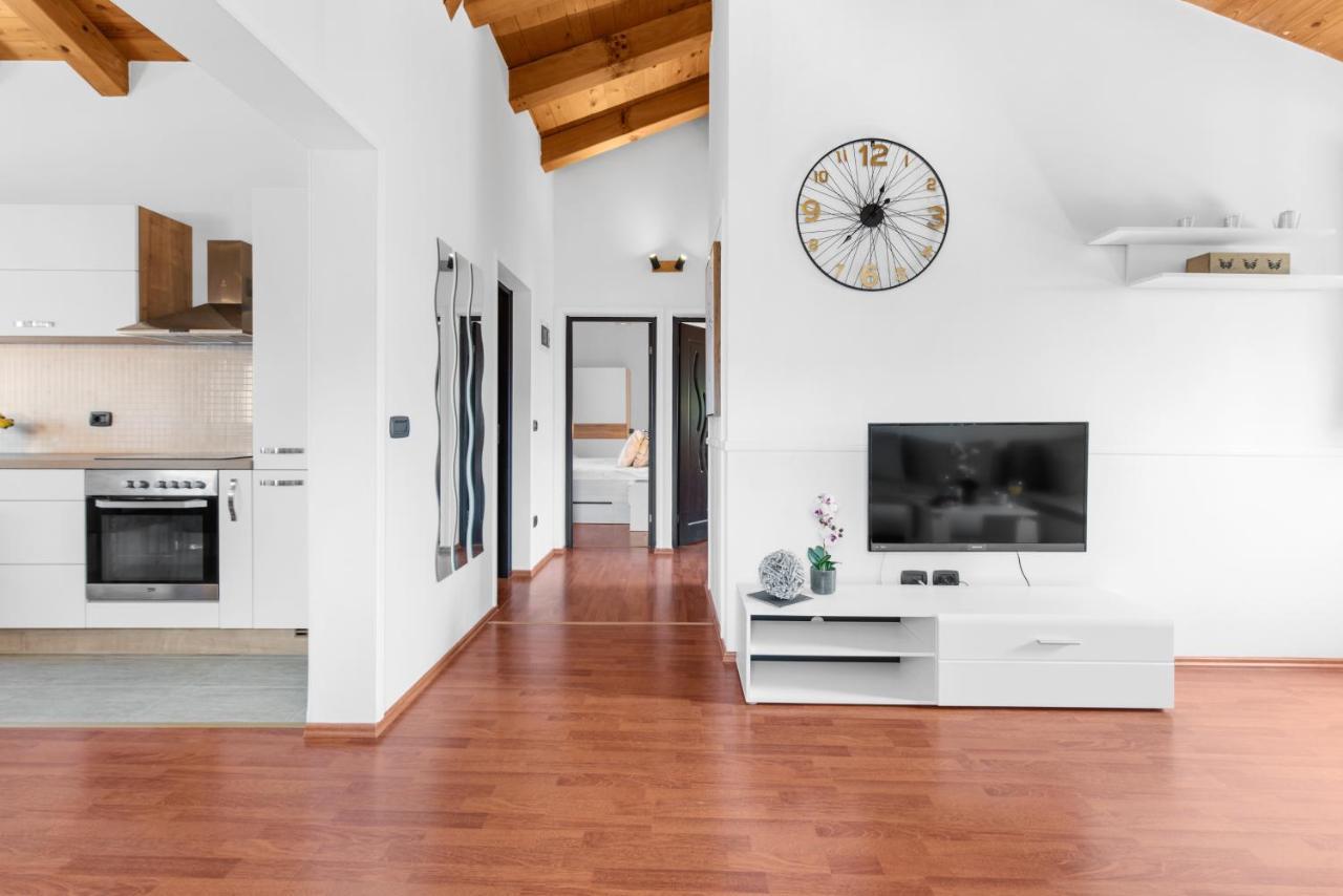 The Village Novigrad  Bagian luar foto